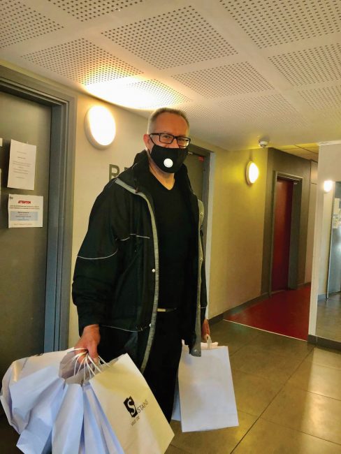 Distribution de masques - La ville solidaire avec les étudiants - 2 - Ville de Stains