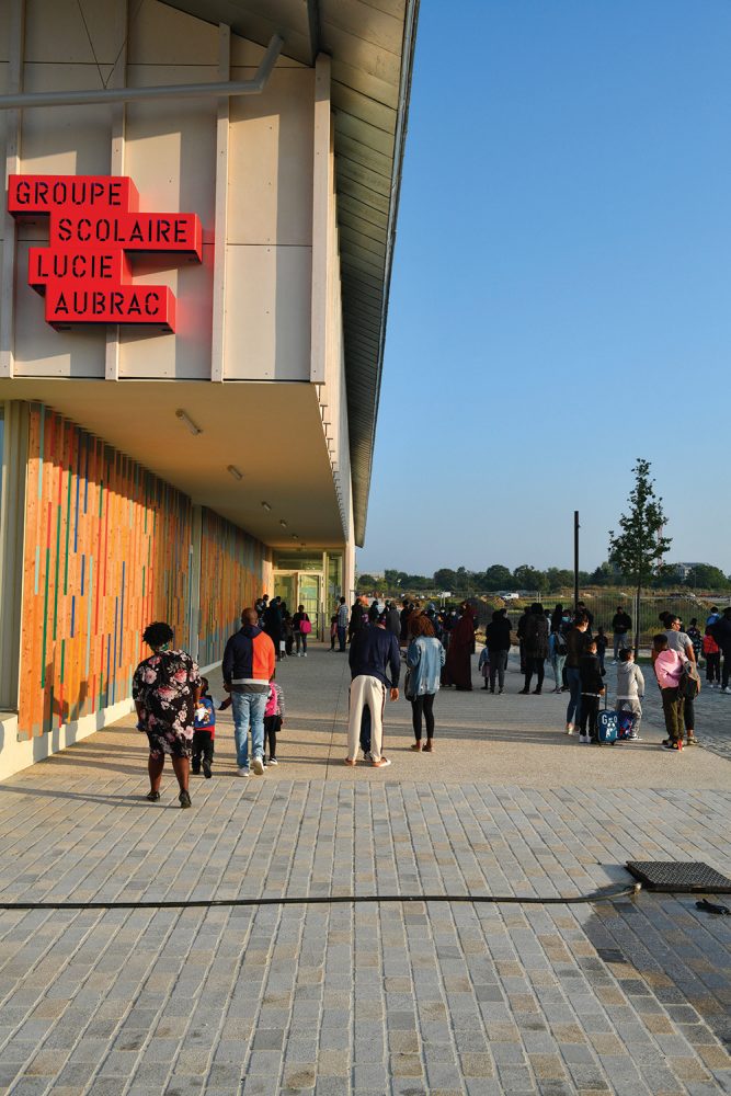 Patrimoine scolaire - Le visage radieux des élèves de Lucie Aubrac - Ville de Stains